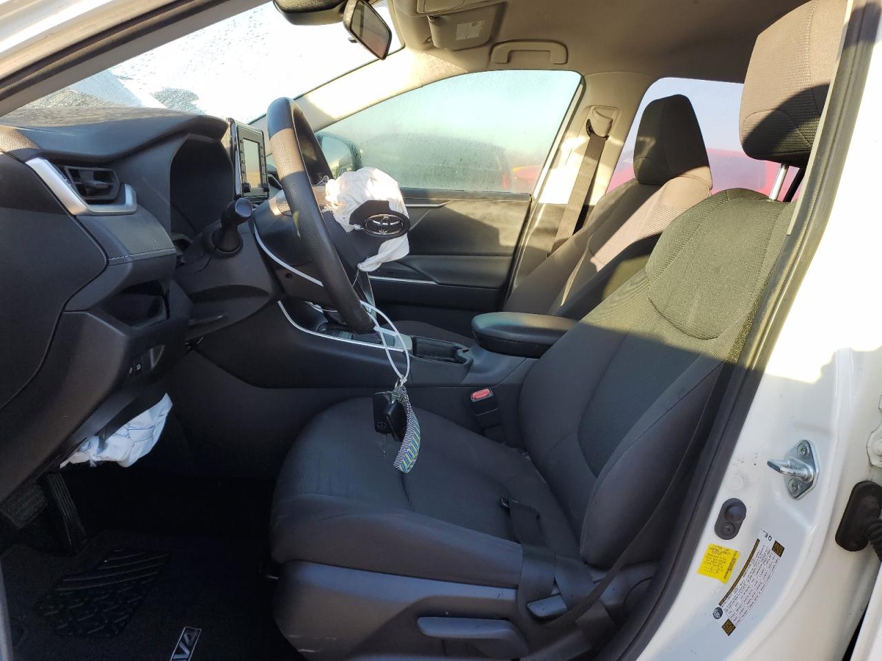 2019 Toyota RAV 4 - Image 7