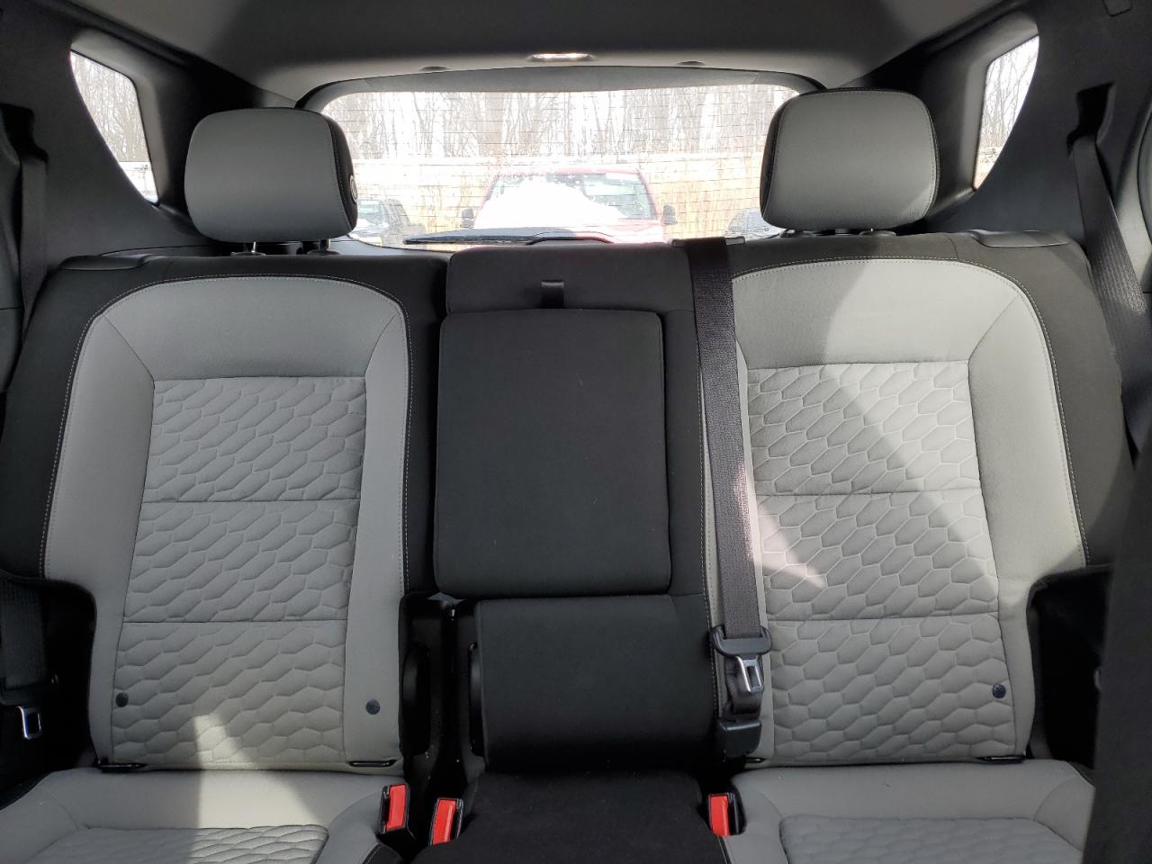 2018 Chevrolet Equinox - Image 10