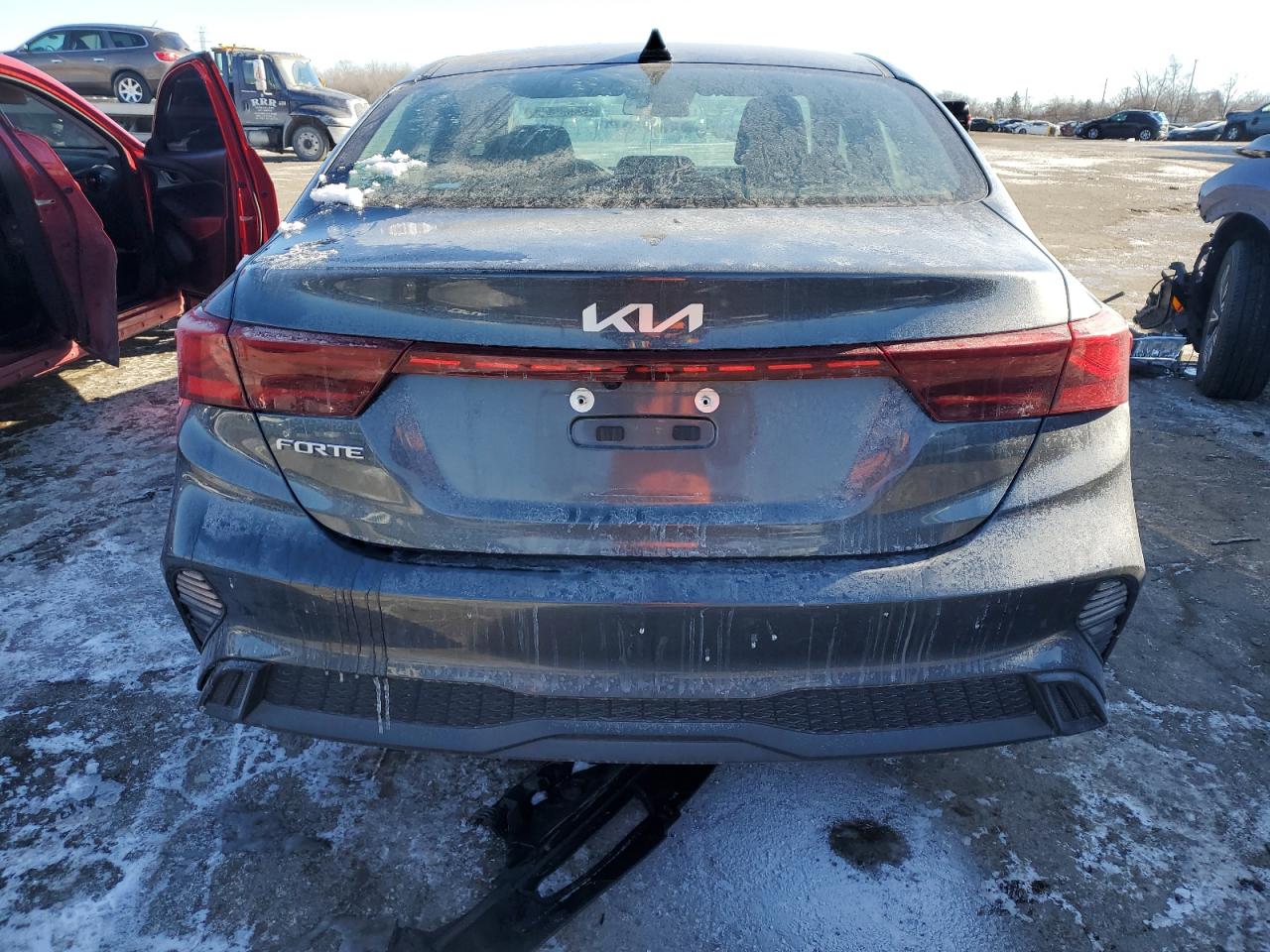 2023 Kia Forte - Image 6