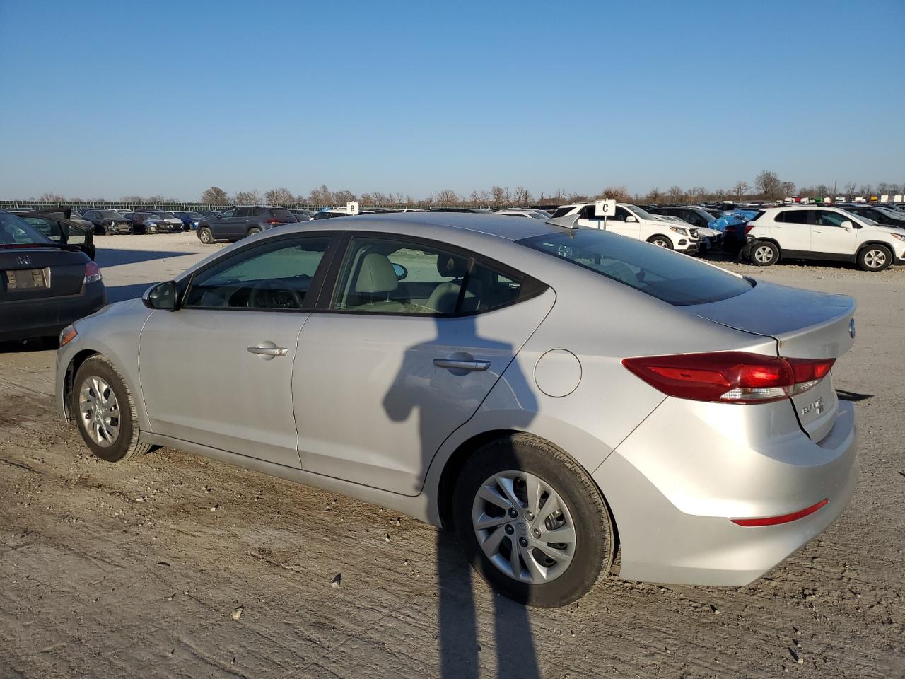 2017 Hyundai Elantra - Image 2