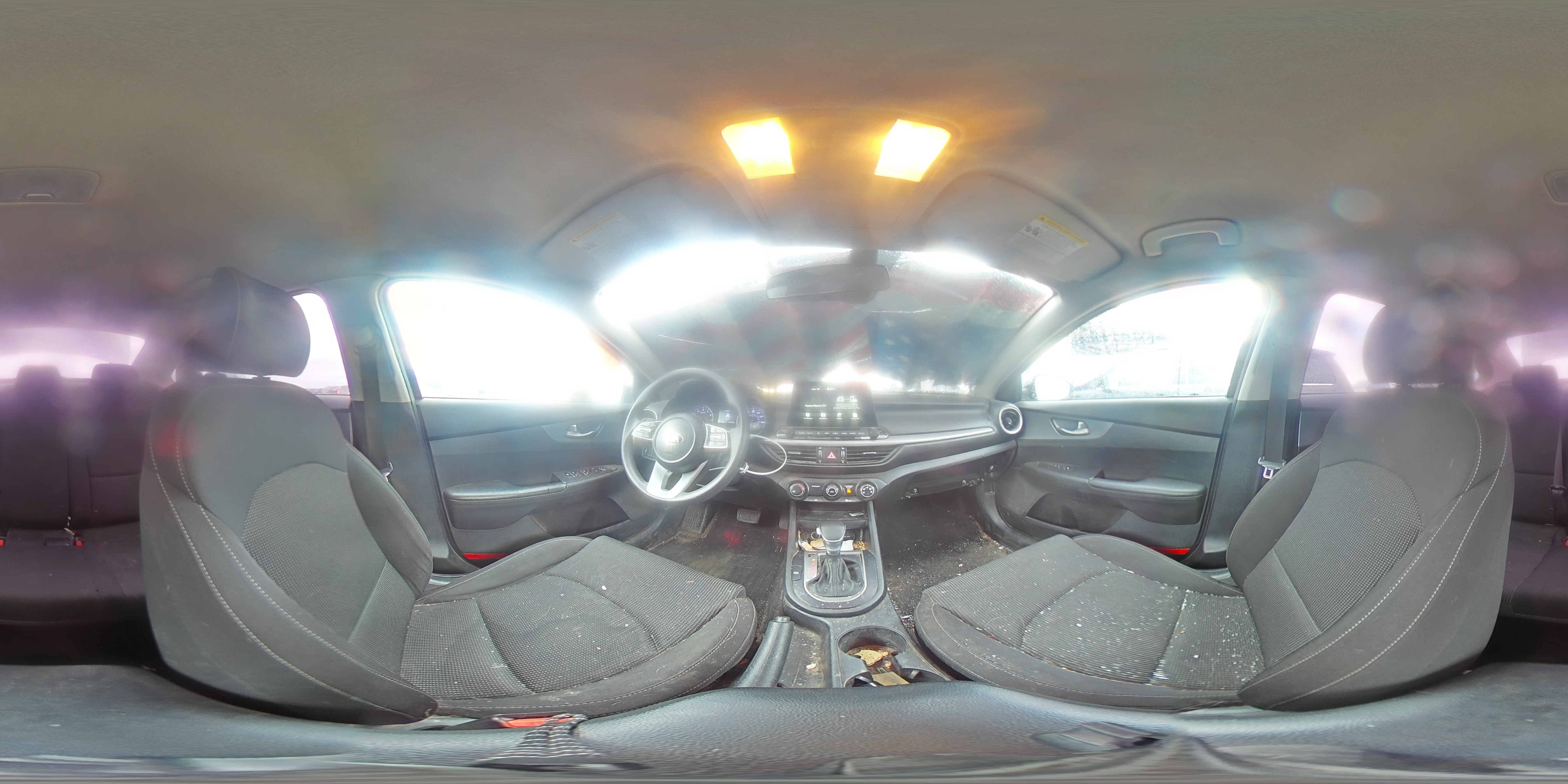 2021 Kia Forte - Image 12