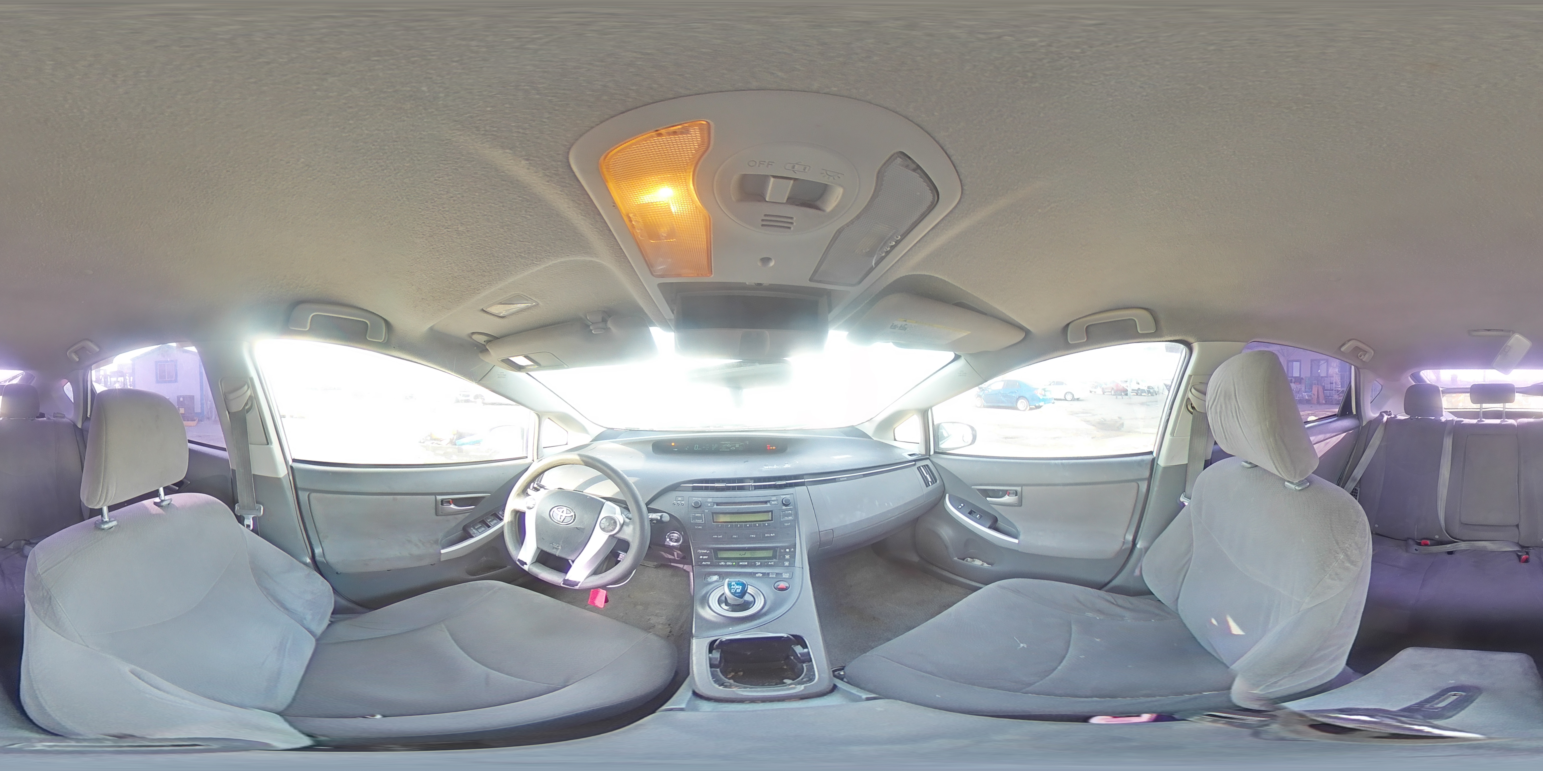 2010 Toyota Prius - Image 13