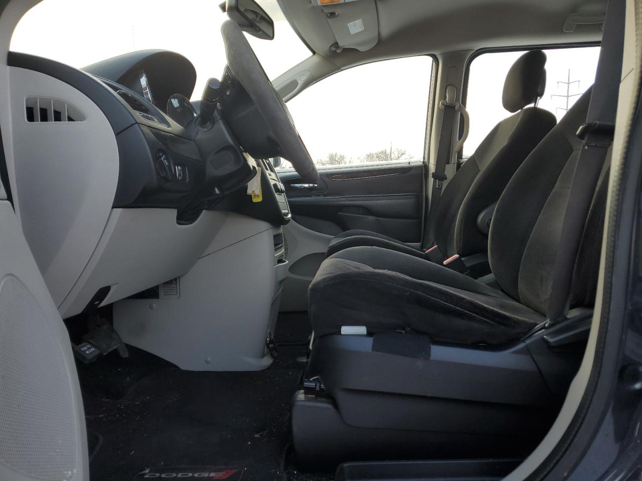 2014 Dodge Caravan - Image 7
