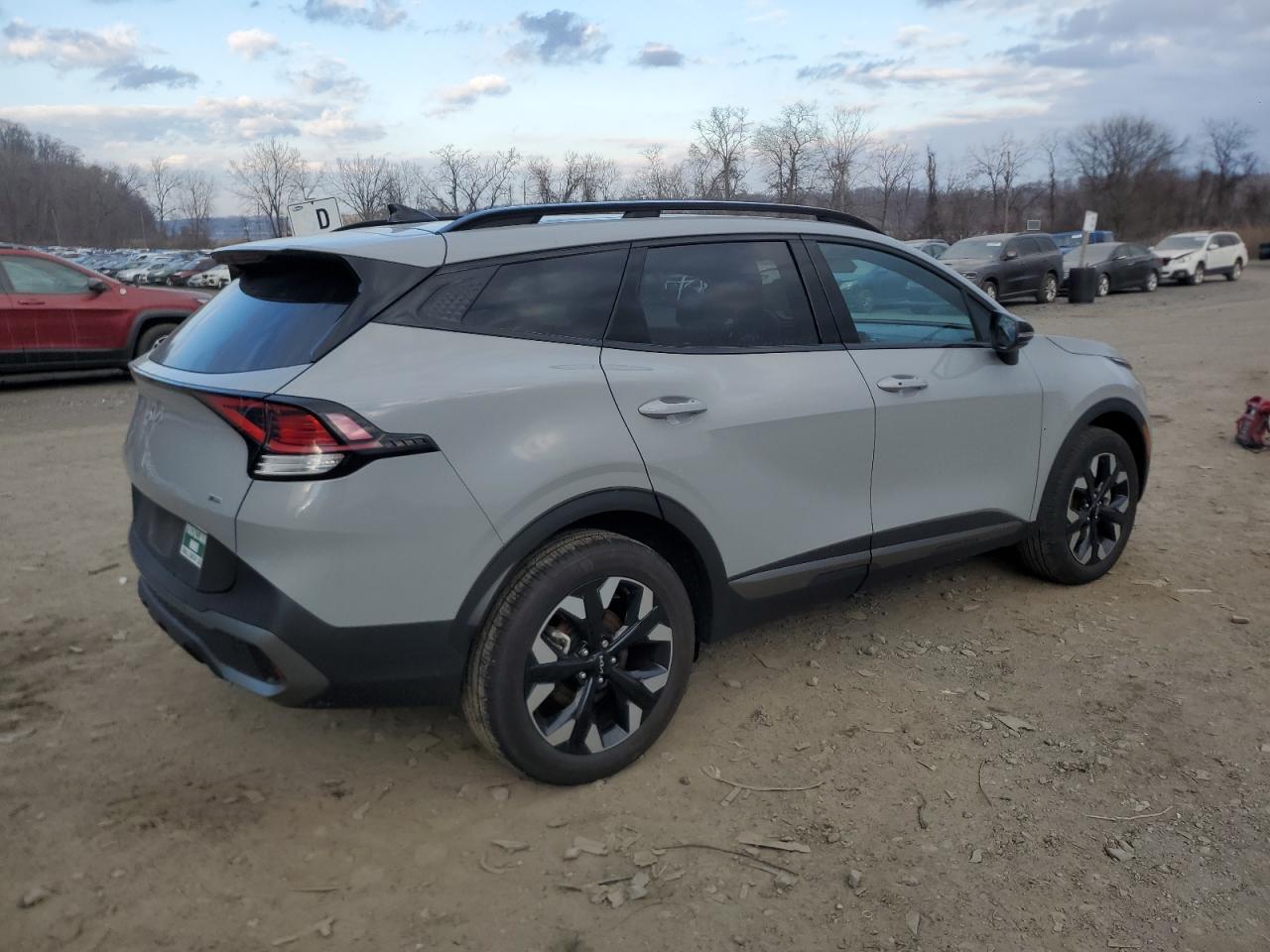 2024 Kia Sportage - Image 3