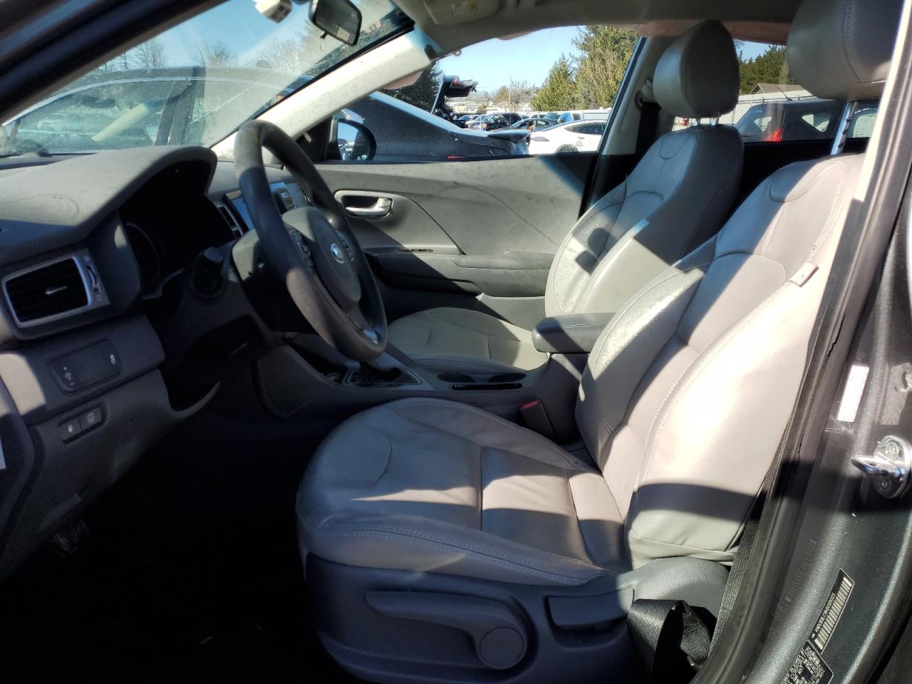 2017 Kia Niro - Image 7