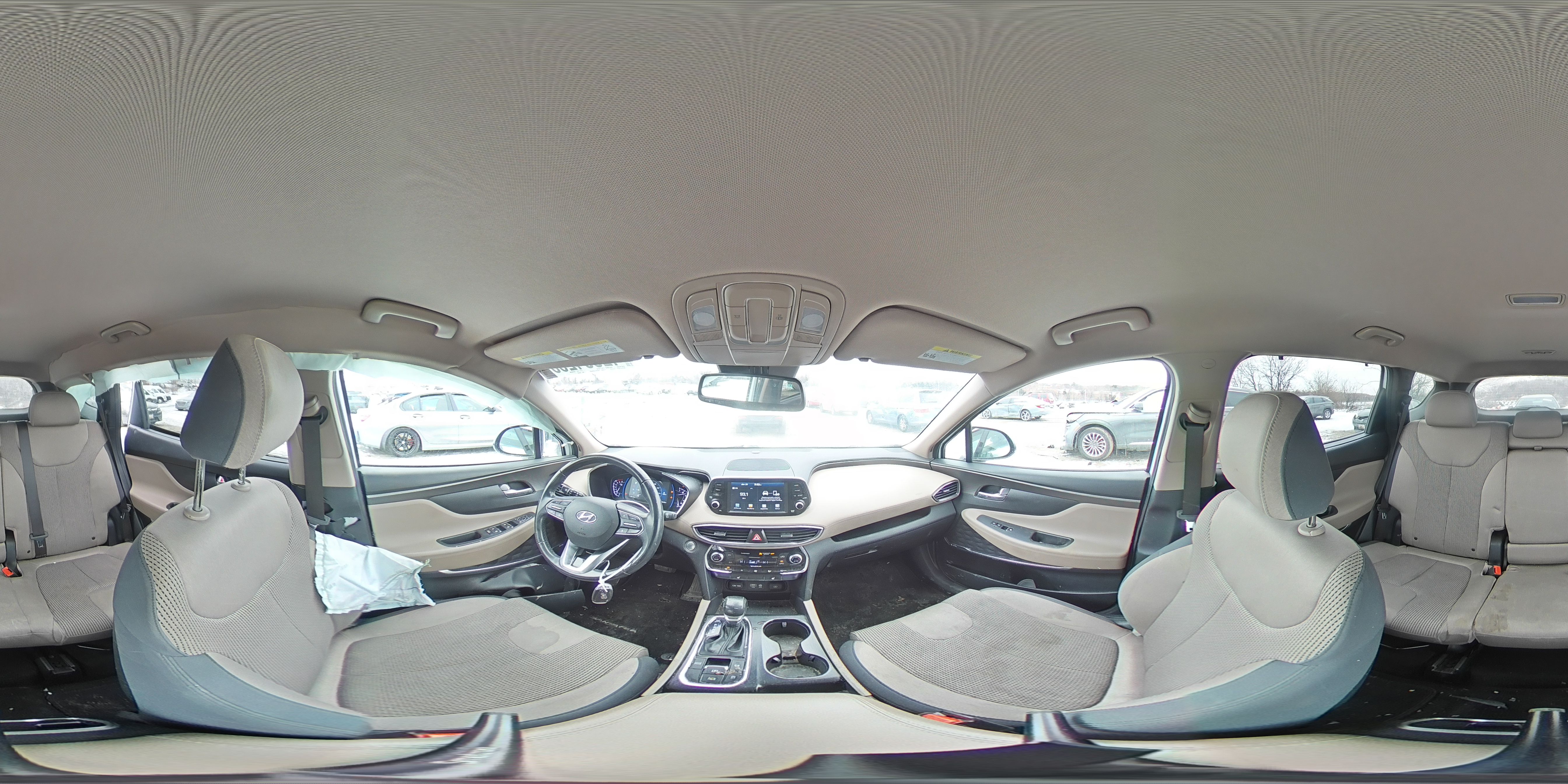 2019 Hyundai Santa Fe - Image 13