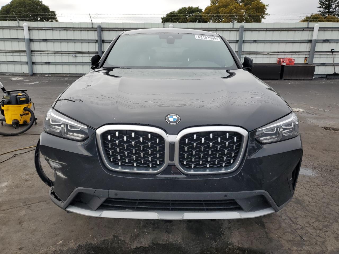 2023 BMW X4 - Image 5