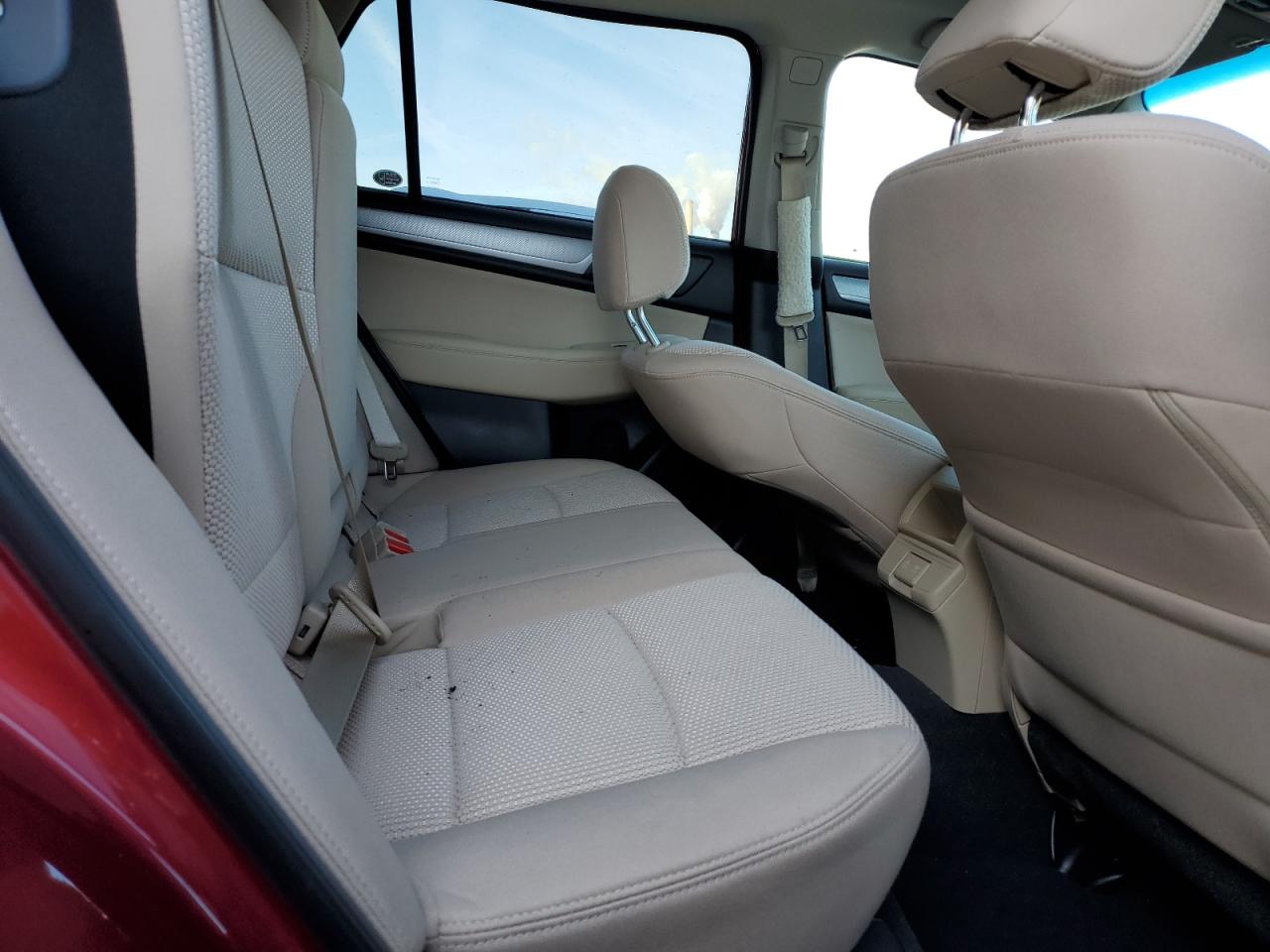 2019 Subaru Outback - Image 11
