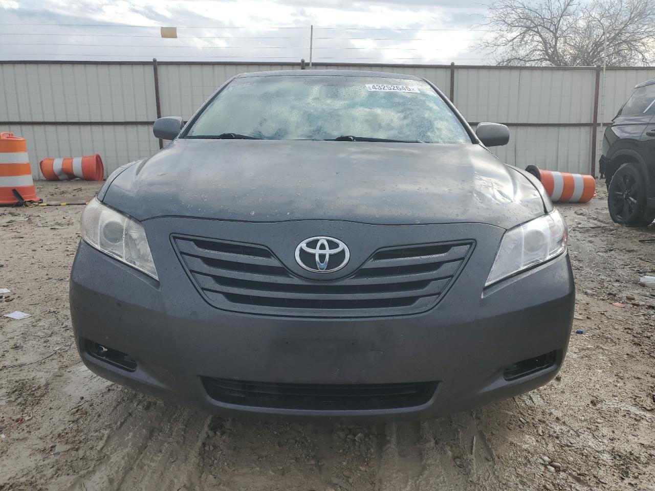 2009 Toyota Camry - Image 5