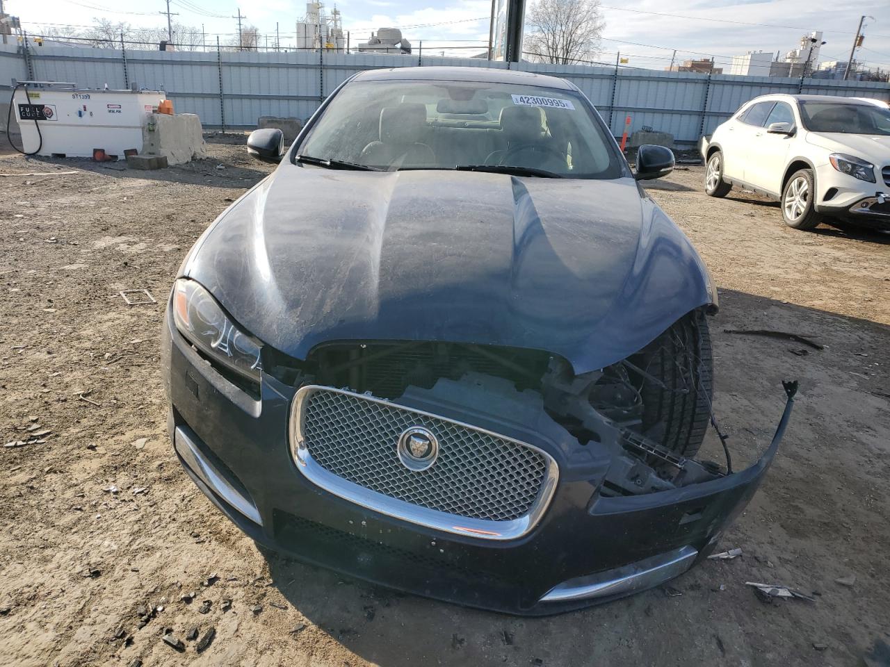 2012 Jaguar XF - Image 5