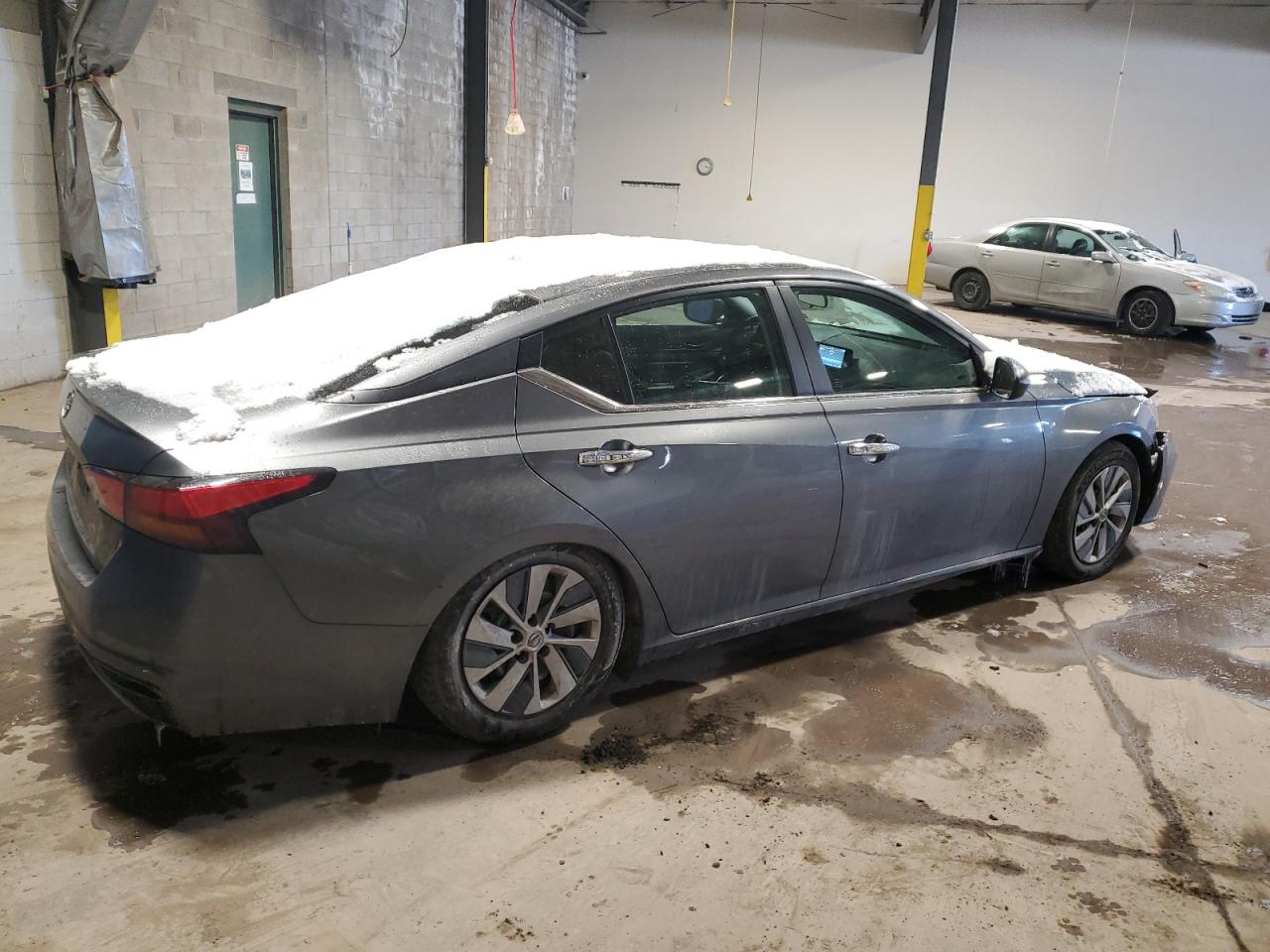 2024 Nissan Altima - Image 3