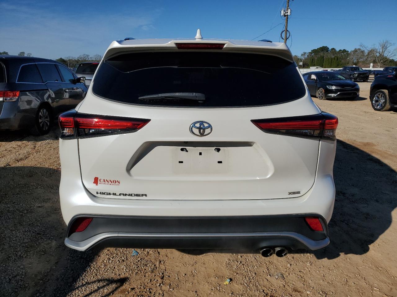2021 Toyota Highlander - Image 6