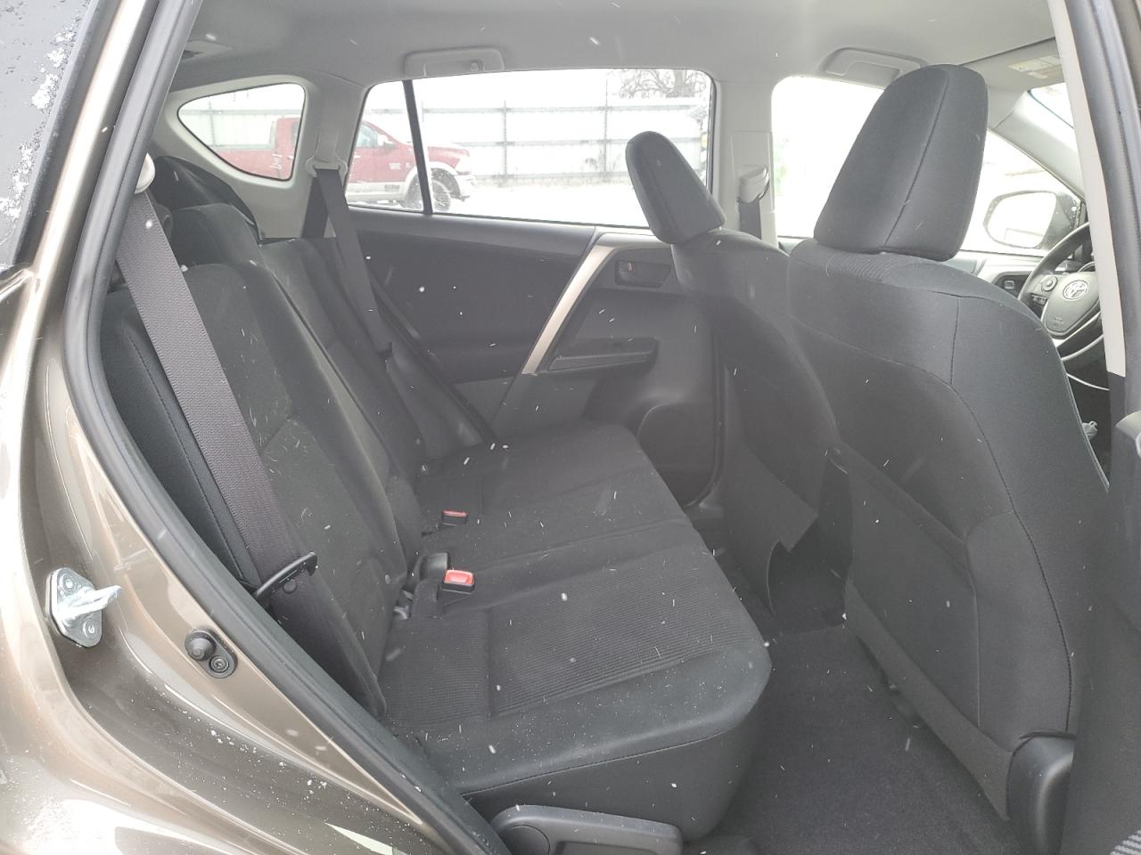 2015 Toyota RAV 4 - Image 10