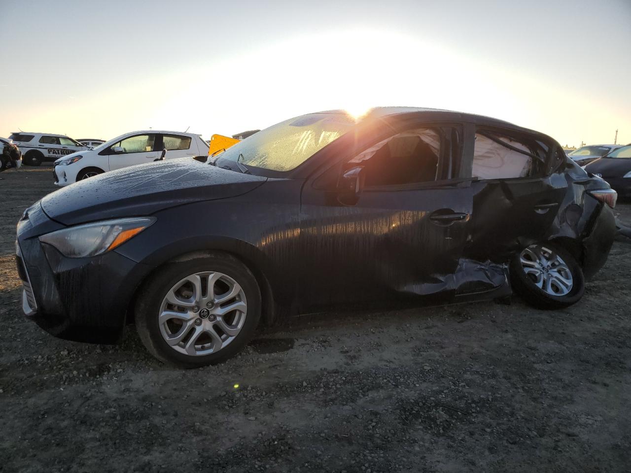2017 Toyota Yaris - Image 1