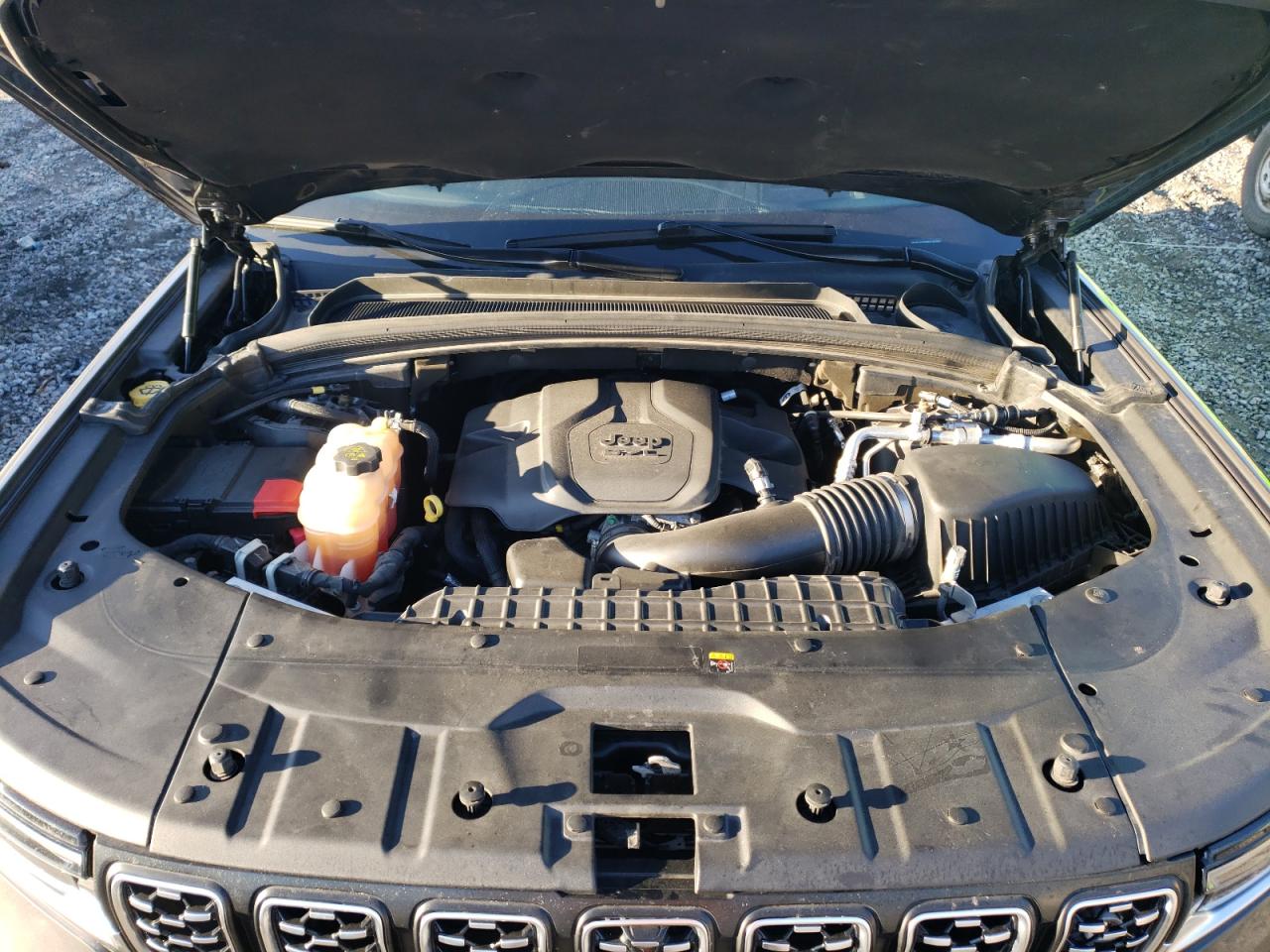 2021 Jeep Grand Cherokee - Image 12