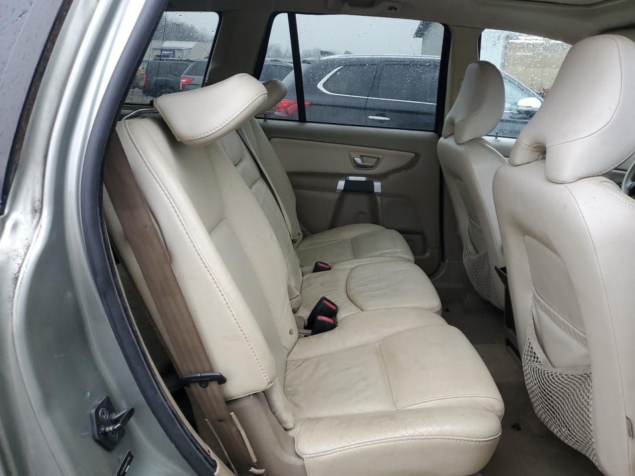 2008 Volvo XC90 - Image 11