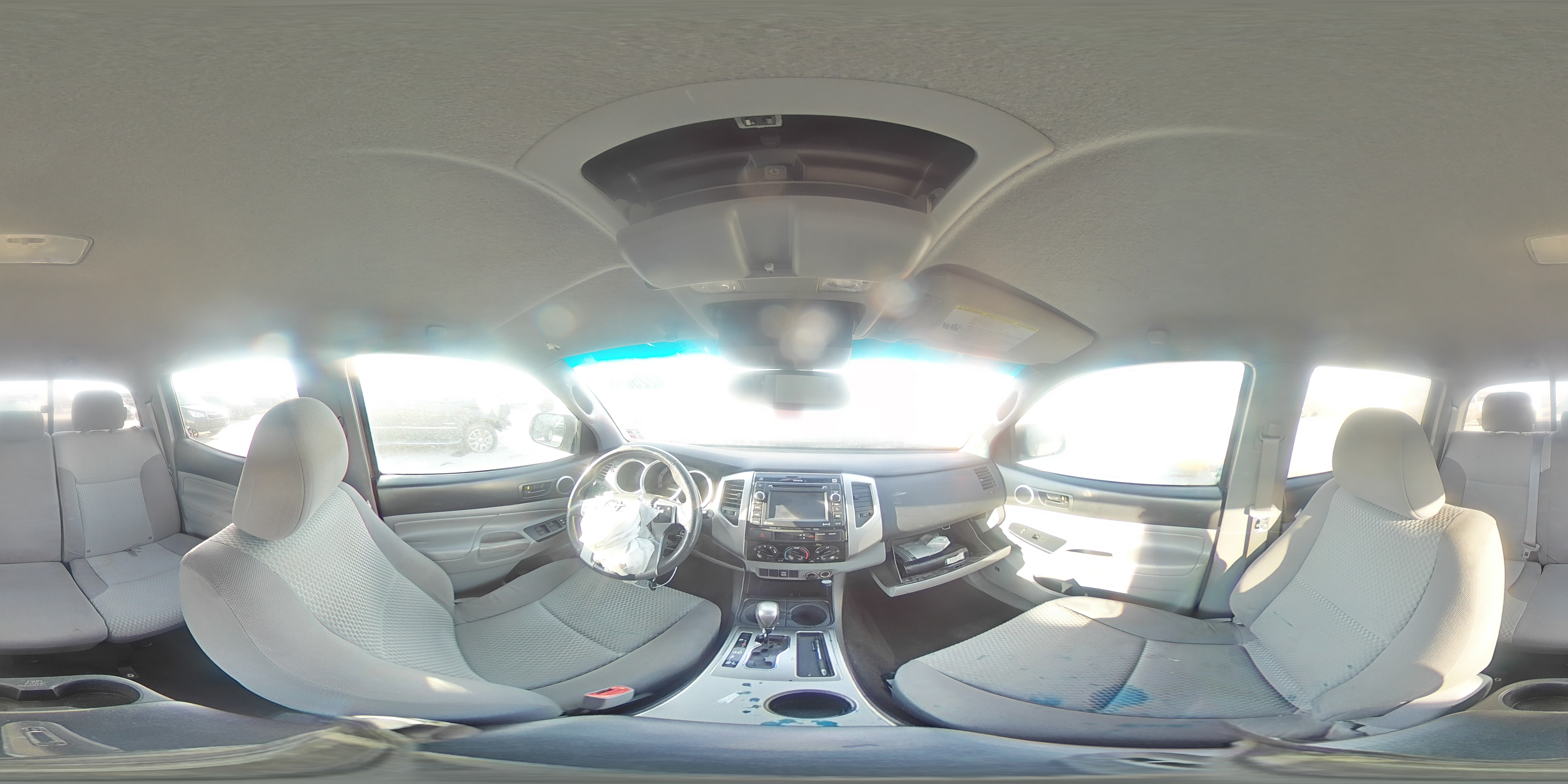 2012 Toyota Tacoma - Image 12