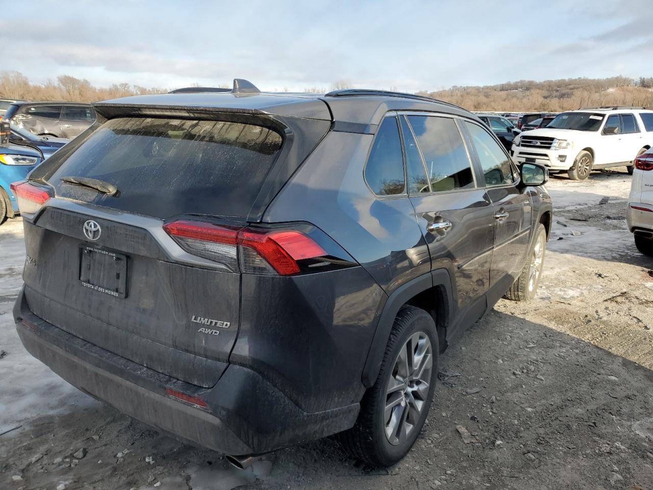 2021 Toyota RAV 4 - Image 3