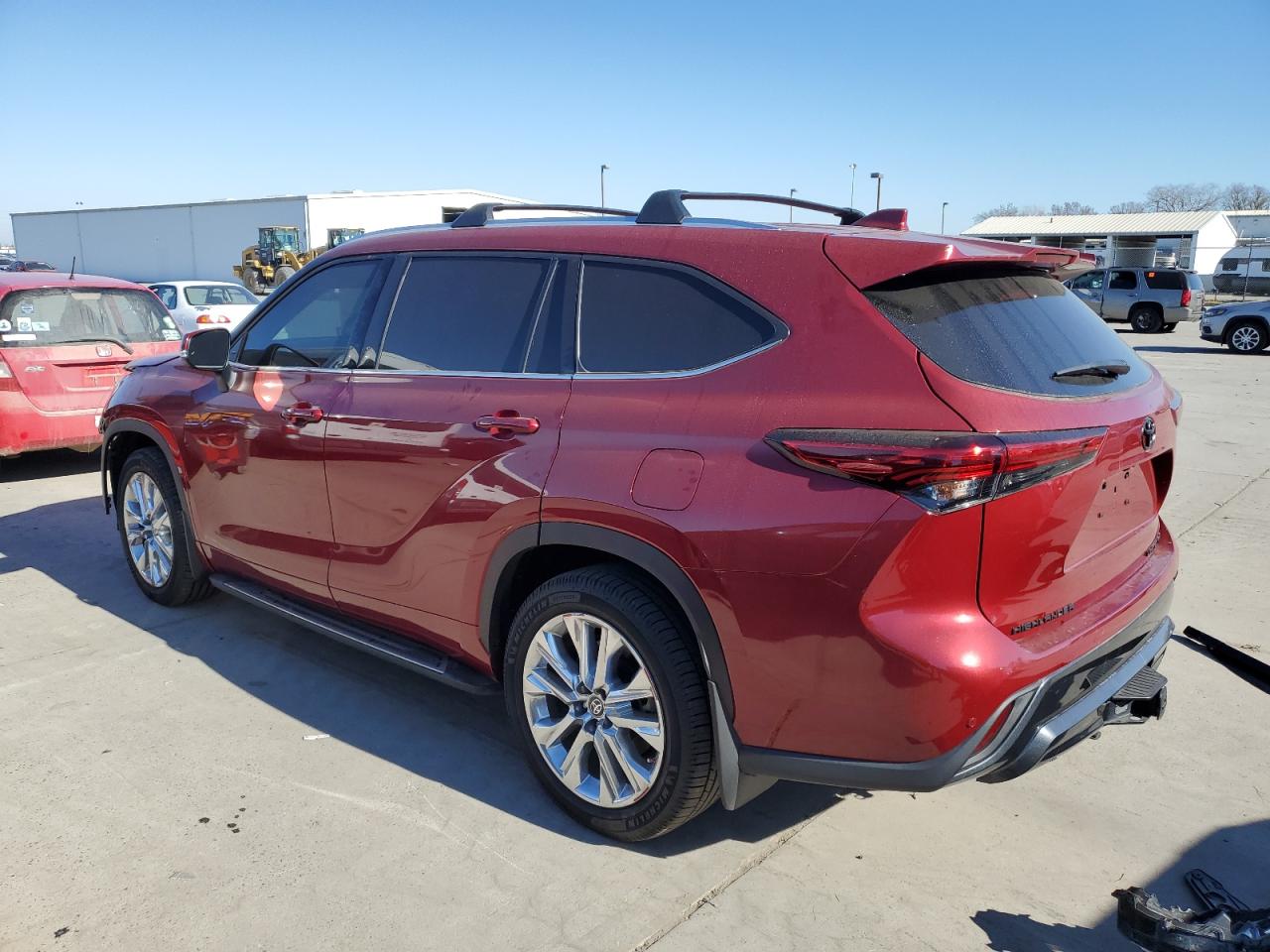 2021 Toyota Highlander - Image 2