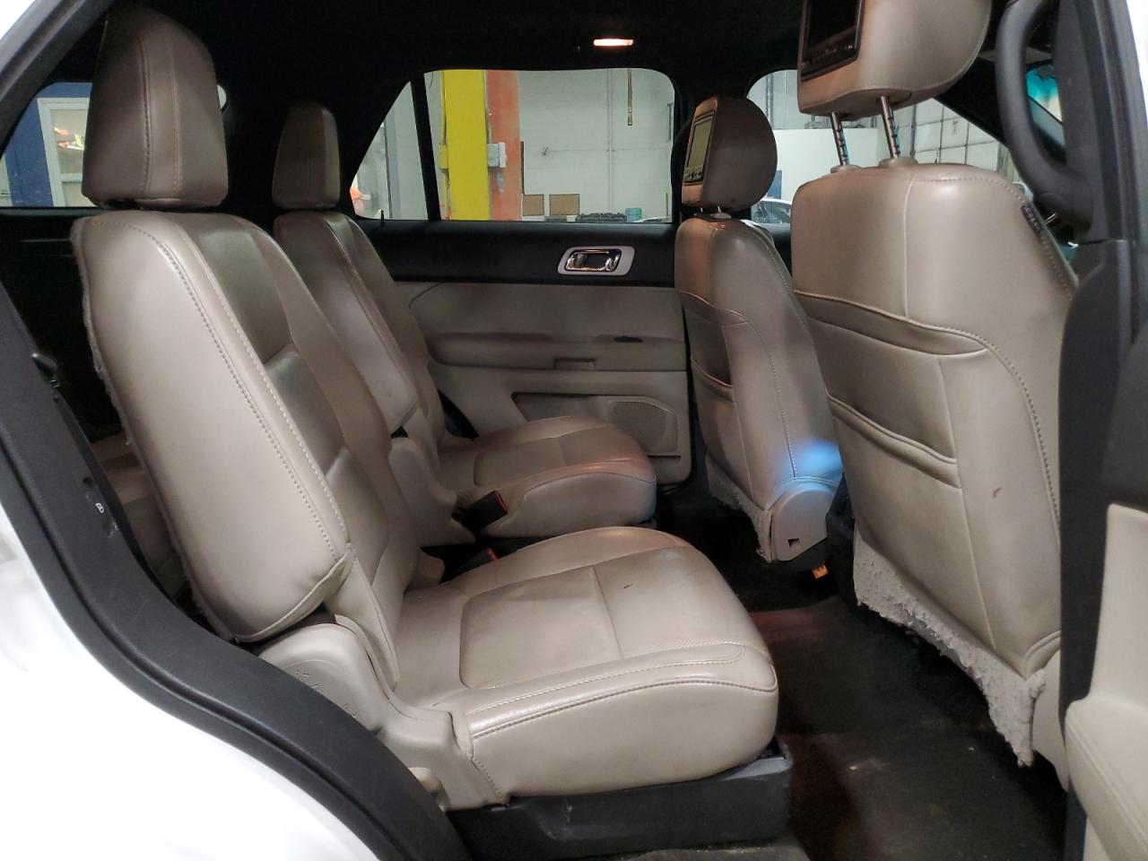 2012 Ford Explorer - Image 11