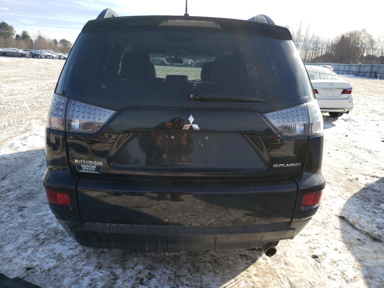 2011 Mitsubishi Outlander - Image 6