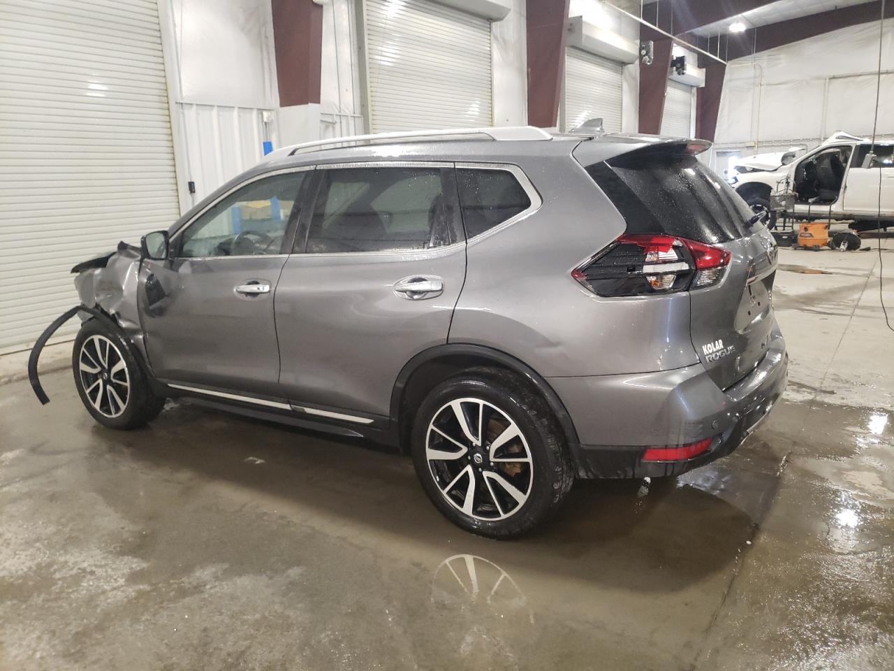 2019 Nissan Rogue - Image 2