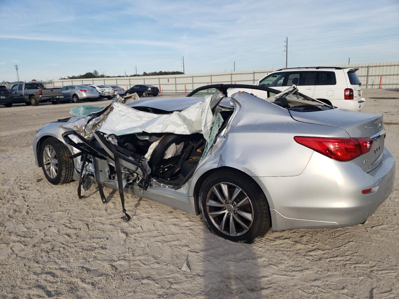 2015 Infiniti Q50 - Image 2