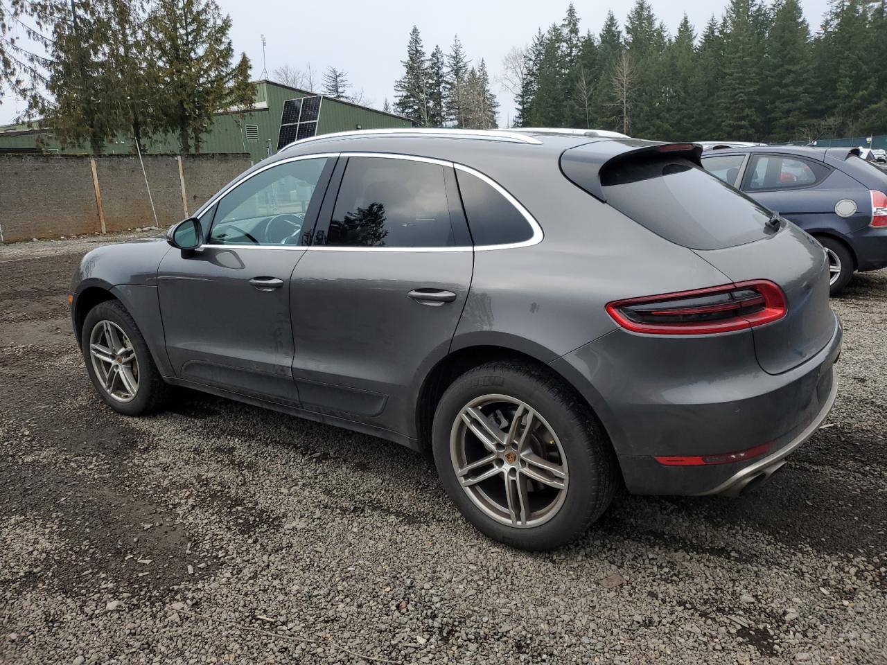 VIN WP1AB2A50FLB60535 2015 PORSCHE MACAN no.2