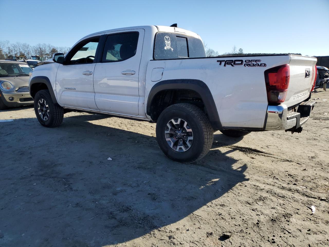 2019 Toyota Tacoma - Image 2
