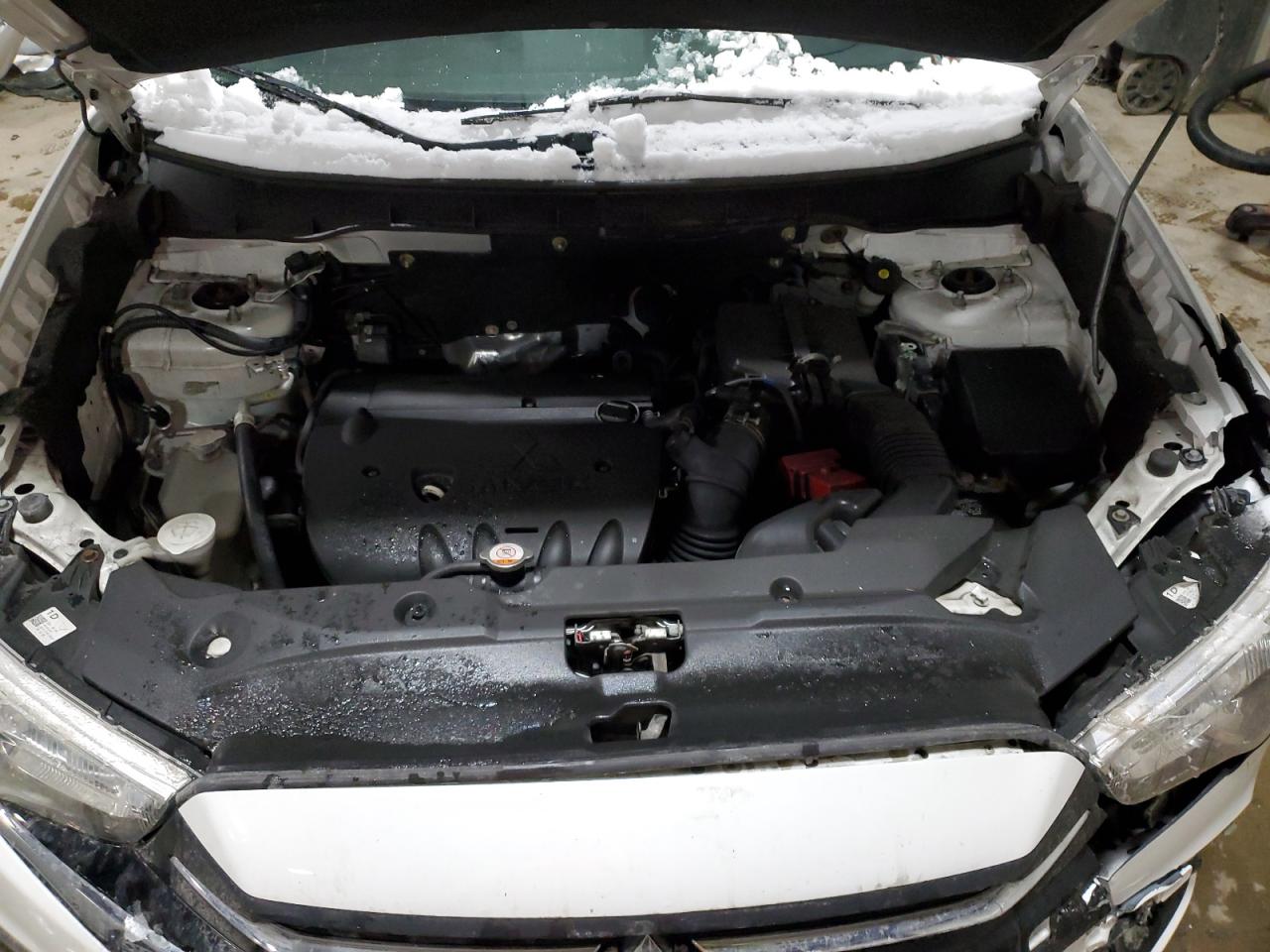 2019 Mitsubishi Outlander - Image 12