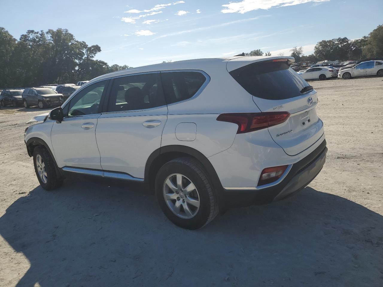 2020 Hyundai Santa Fe - Image 2