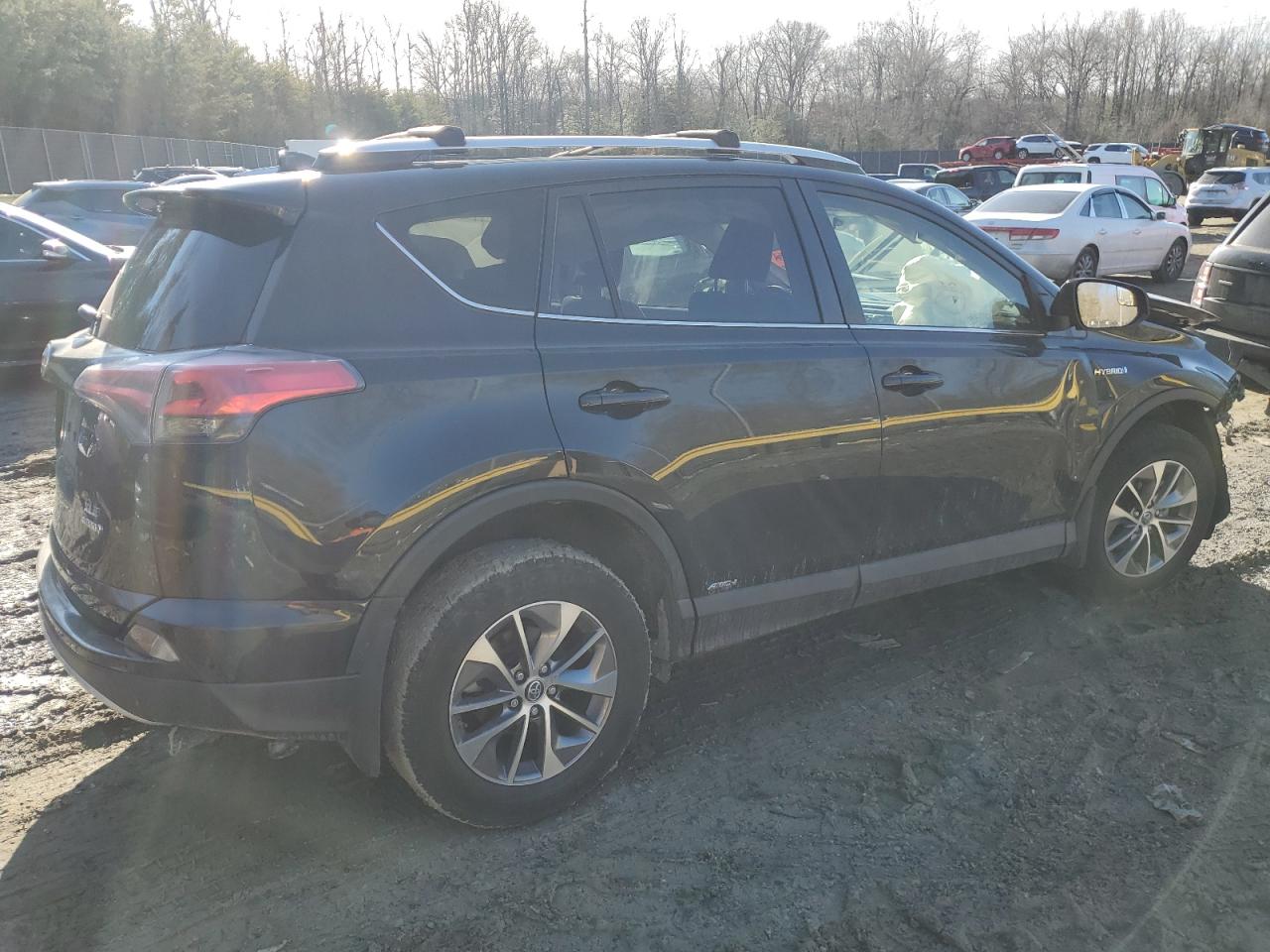 2016 Toyota RAV 4 - Image 3
