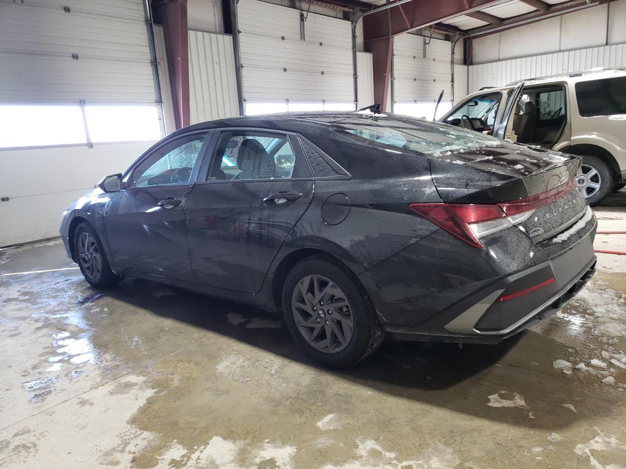 2024 Hyundai Elantra - Image 2