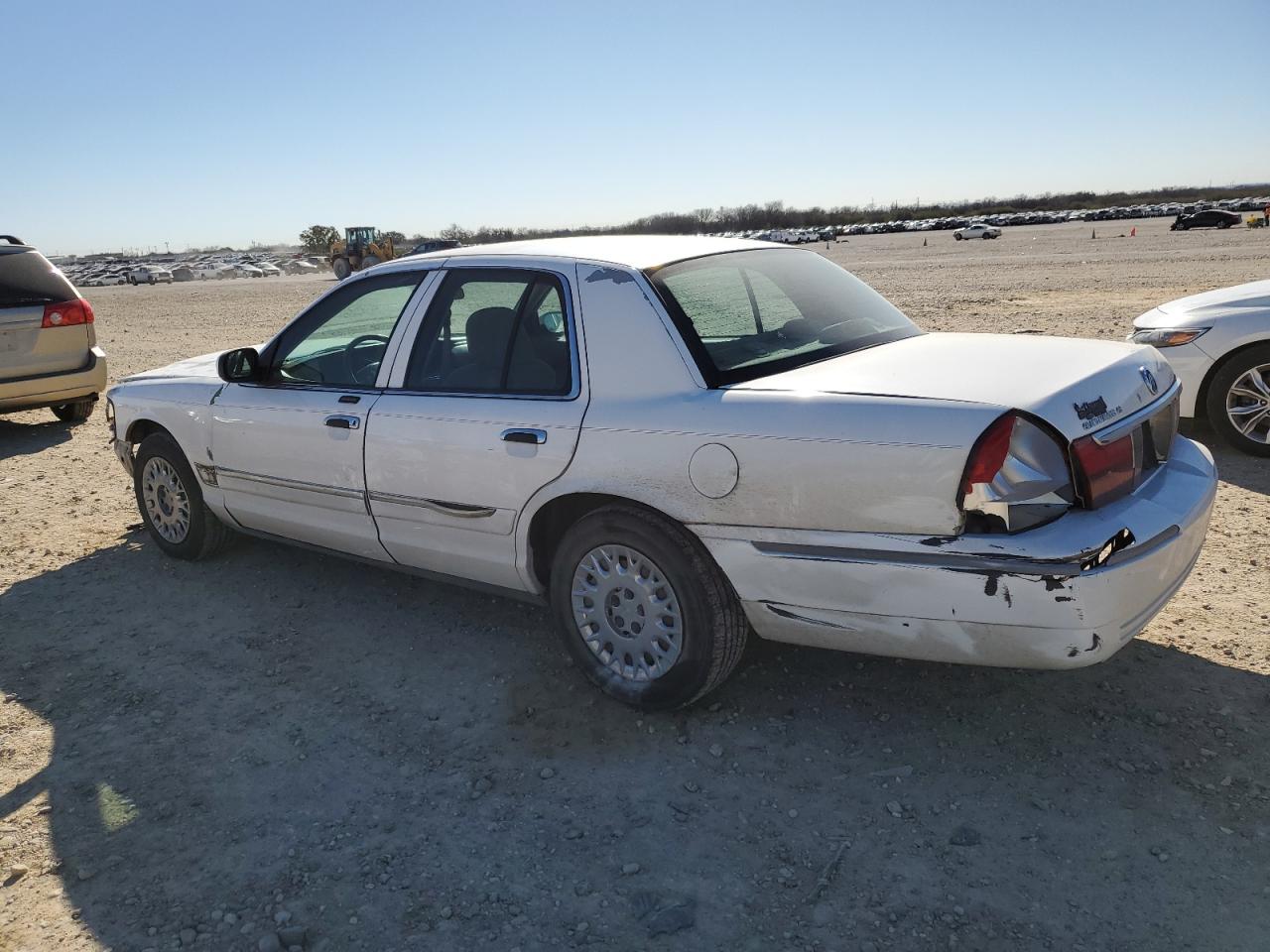 2003 Mercury Grand Marquis - Image 2