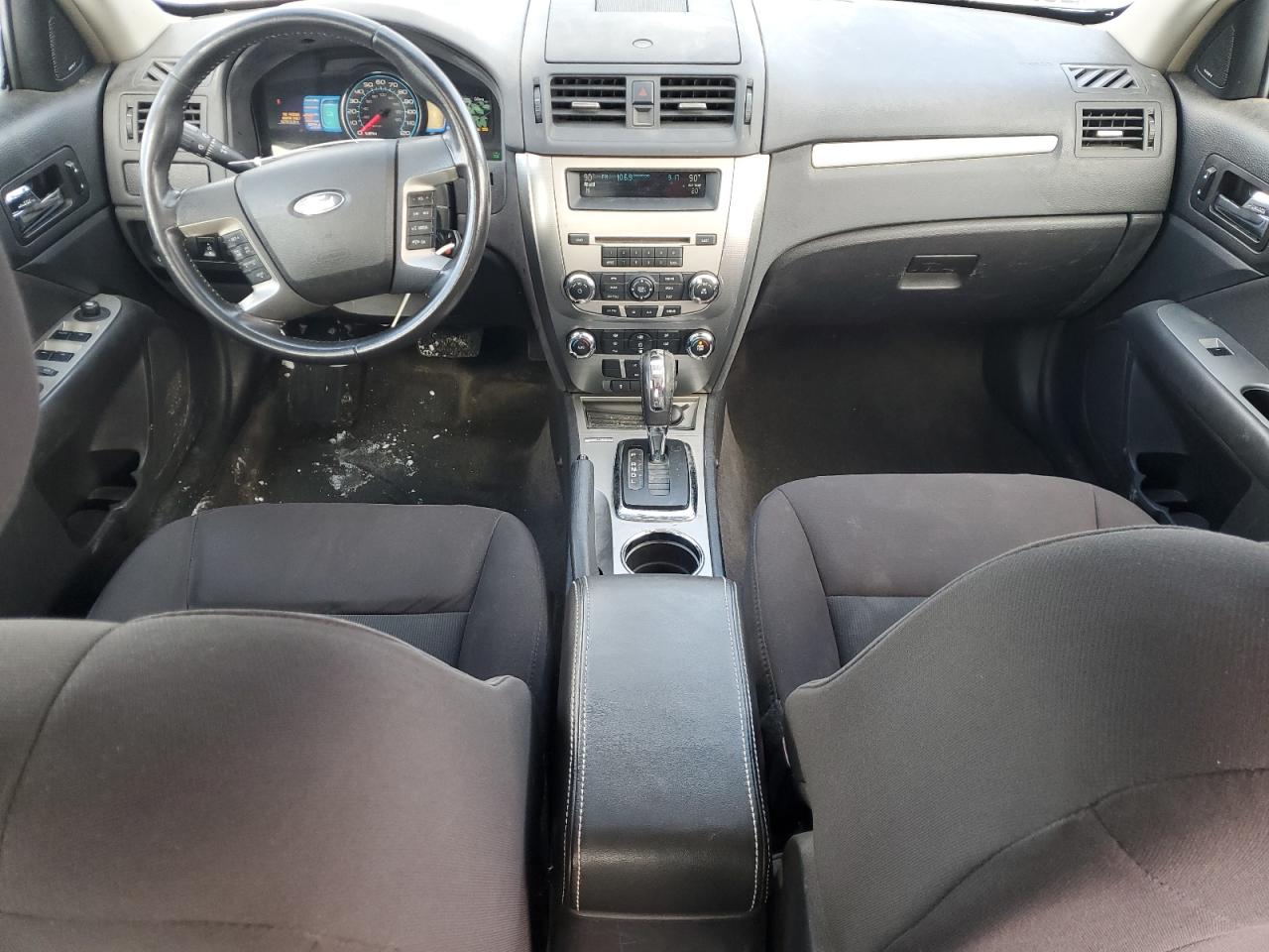 2010 Ford Fusion - Image 8