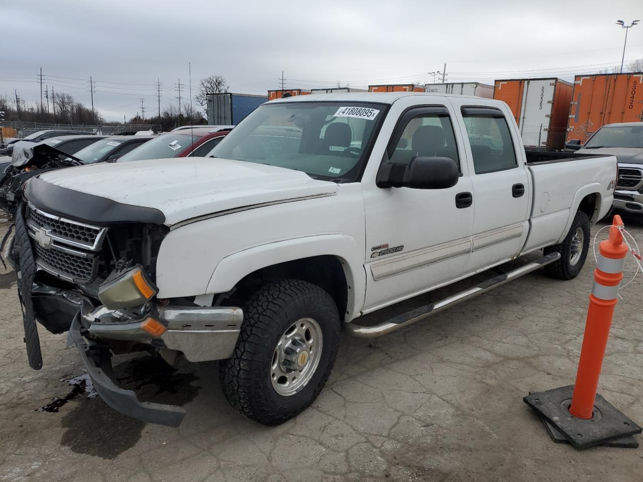 2005 Chevrolet Silverado - Image 1