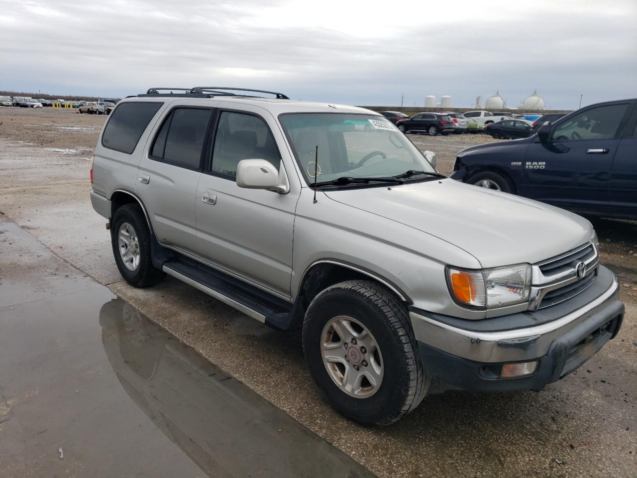 2002 Toyota 4Runner - Image 4