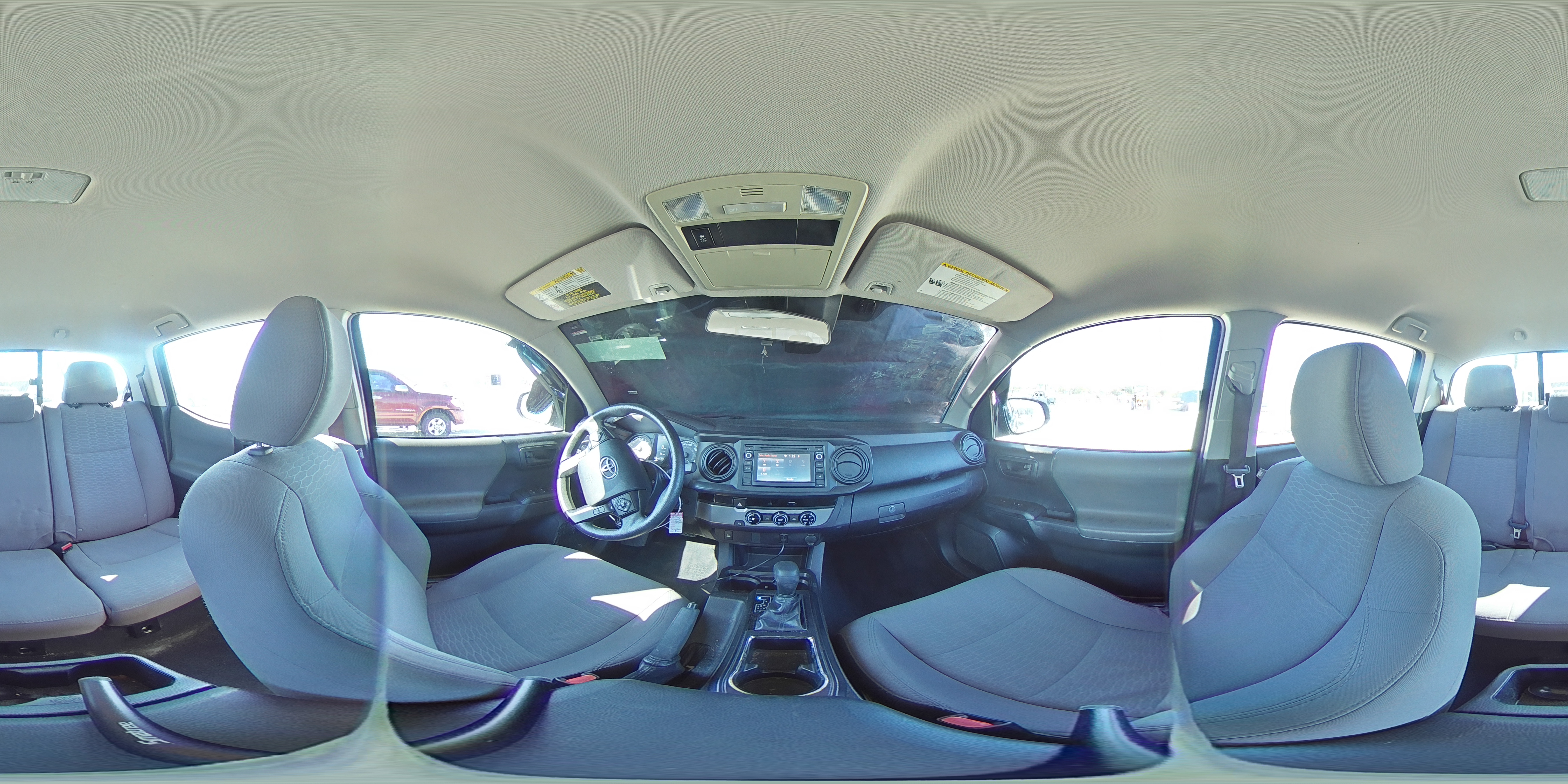 2018 Toyota Tacoma - Image 15