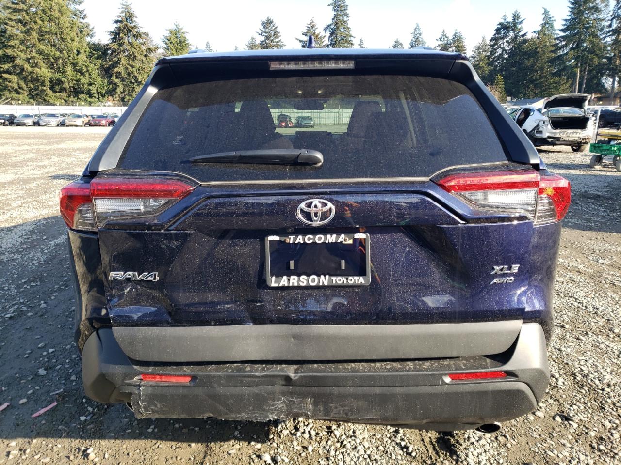 2023 Toyota RAV 4 - Image 6