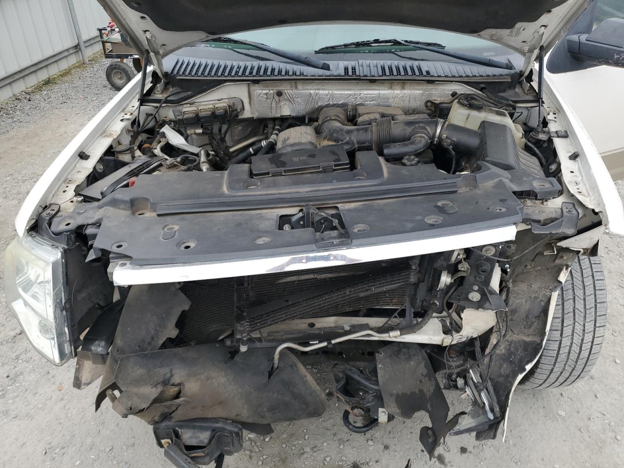 2010 Ford Expedition - Image 12