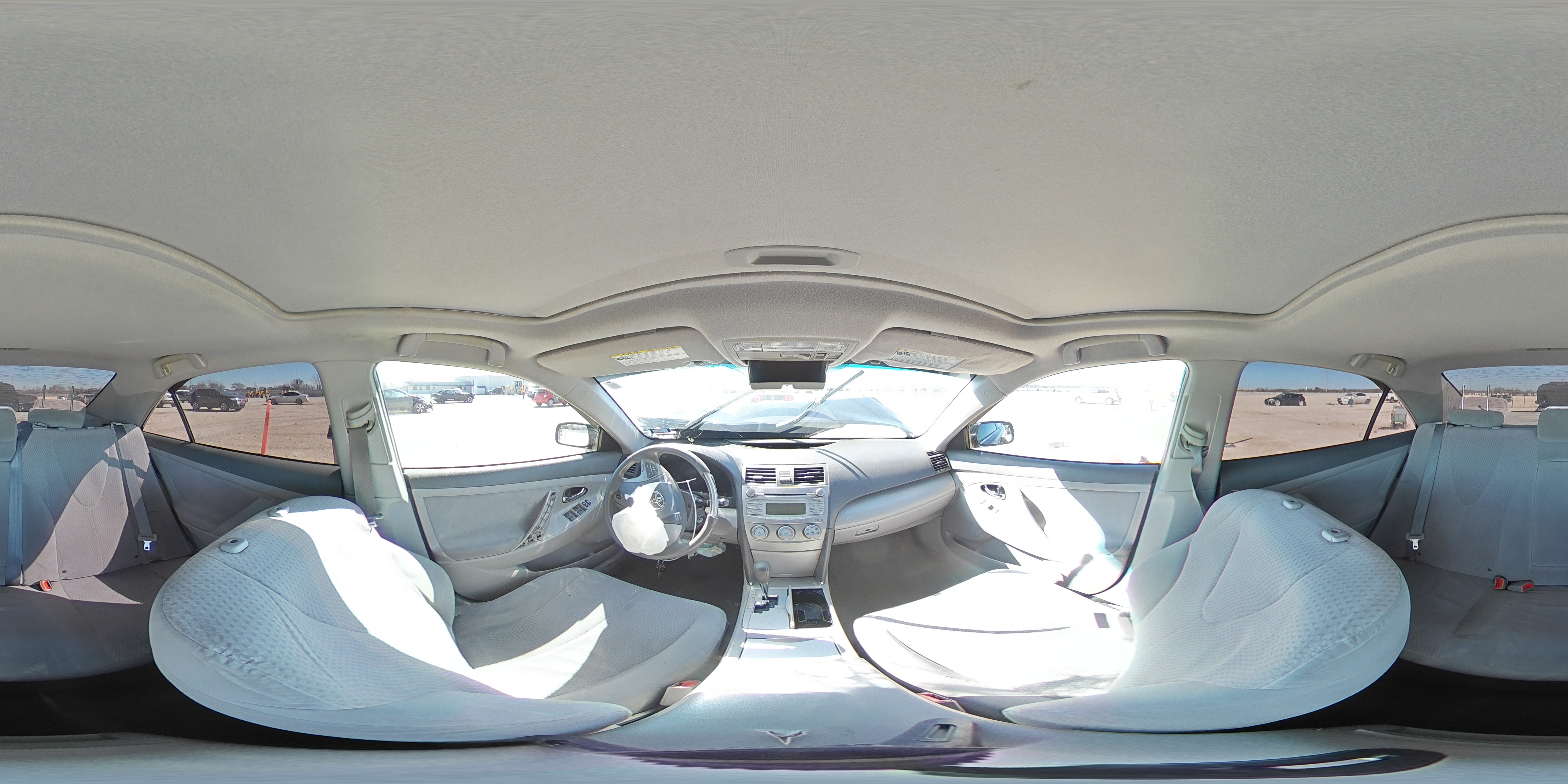 2011 Toyota Camry - Image 13