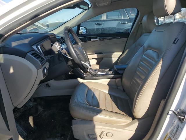 Sedans FORD FUSION 2017 Biały