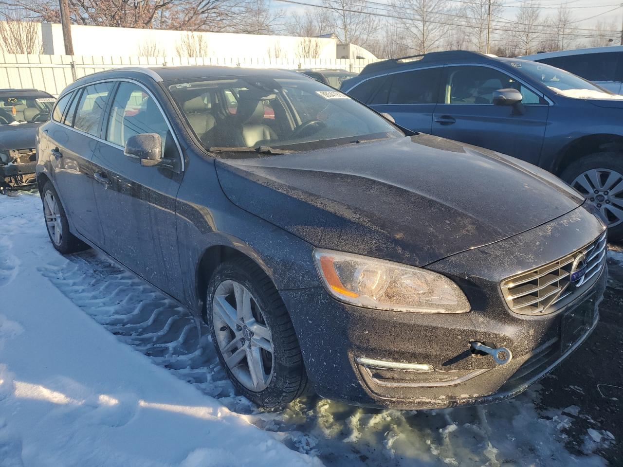 VIN YV1612SK8F1269717 2015 VOLVO V60 no.4