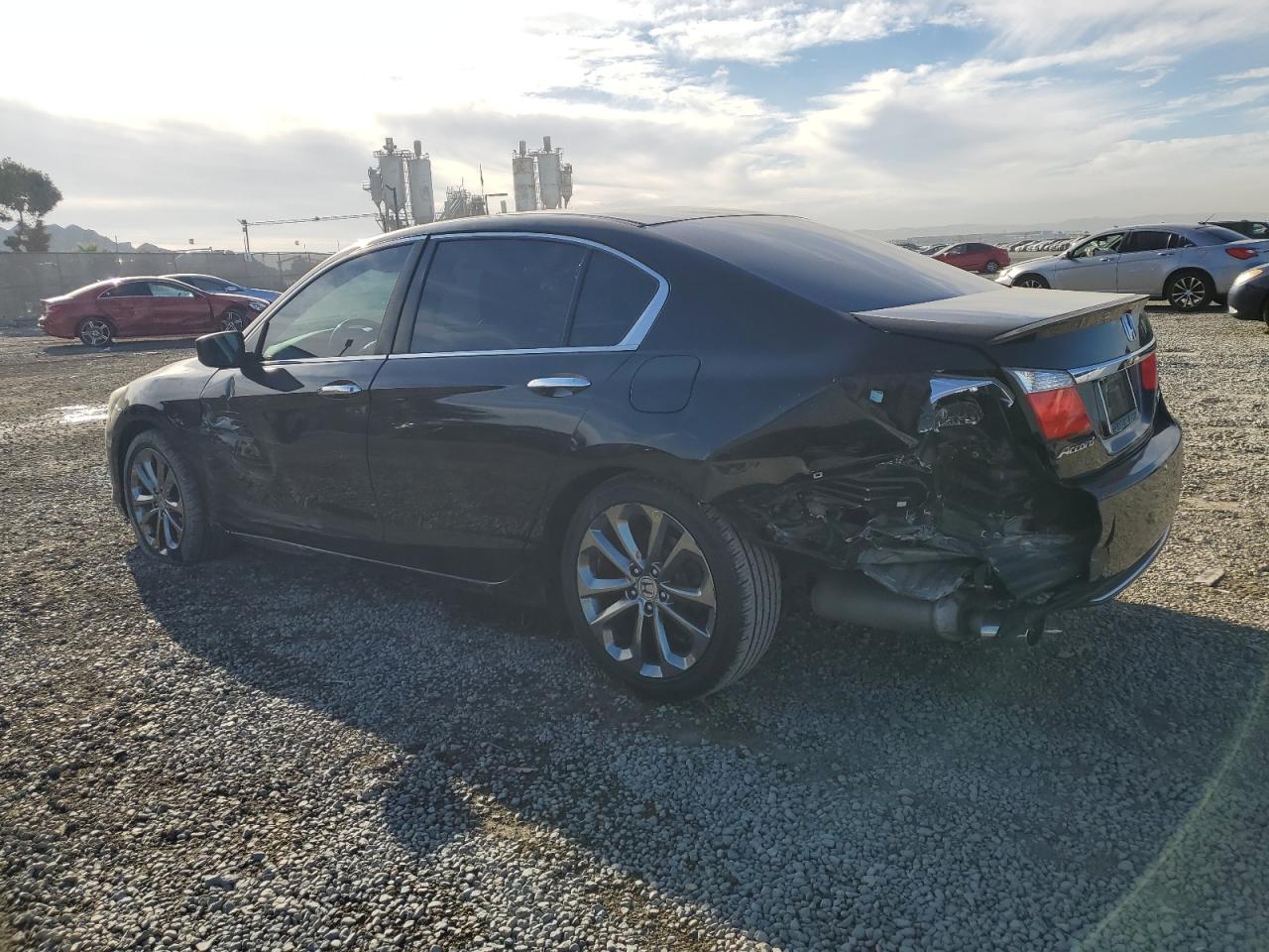 VIN 1HGCR2F53FA103905 2015 HONDA ACCORD no.2