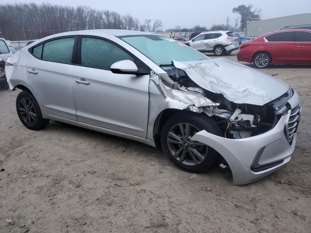 2017 Hyundai Elantra - Image 4