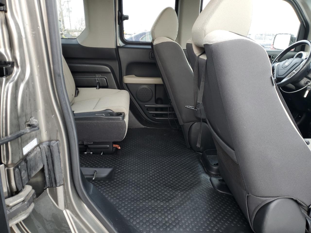 2008 Honda Element - Image 11