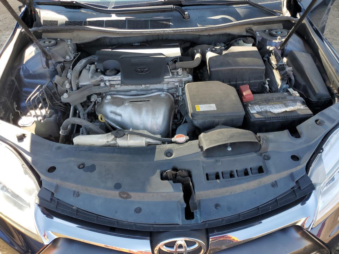 2016 Toyota Camry - Image 11
