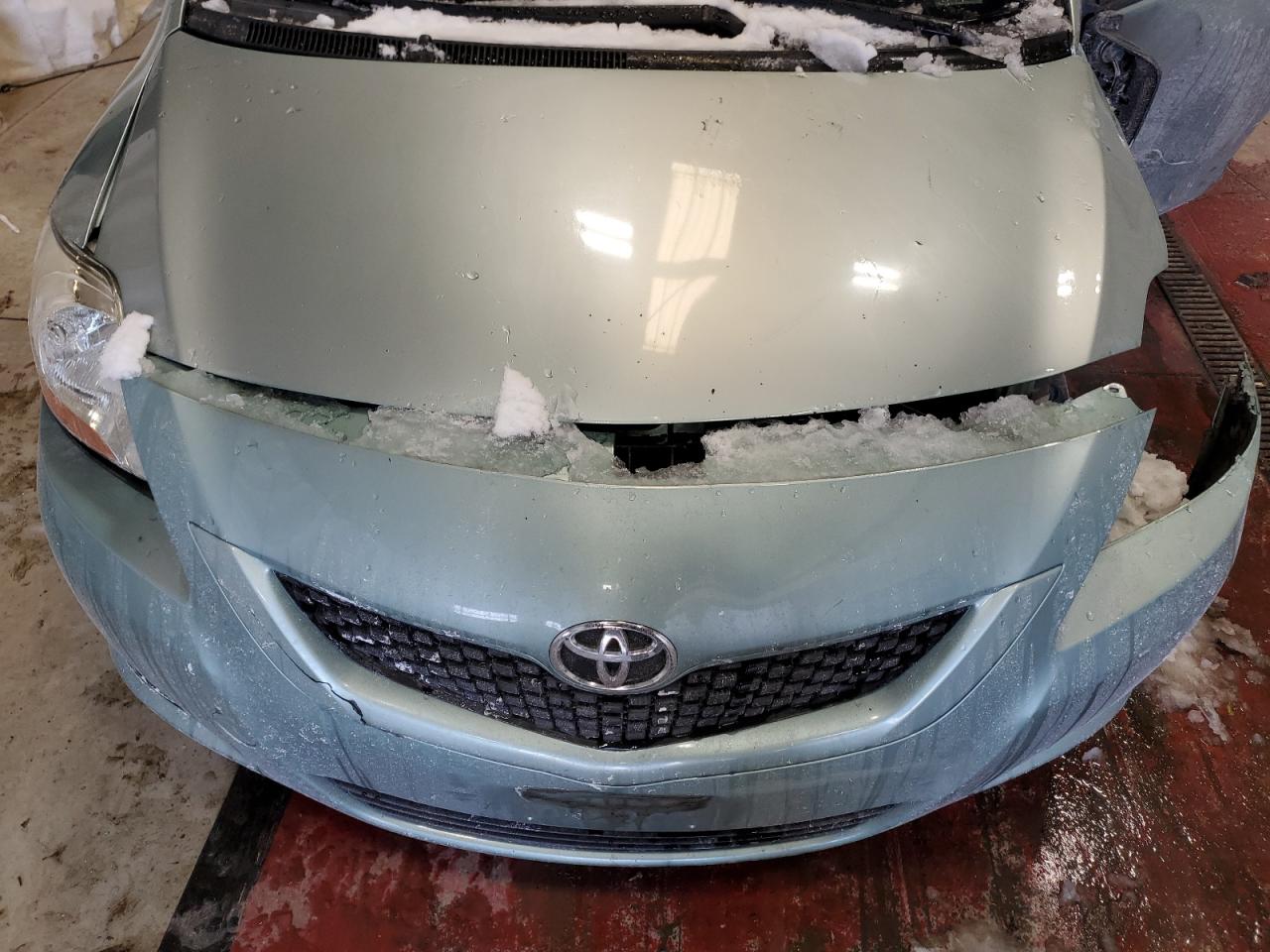 2010 Toyota Yaris - Image 11