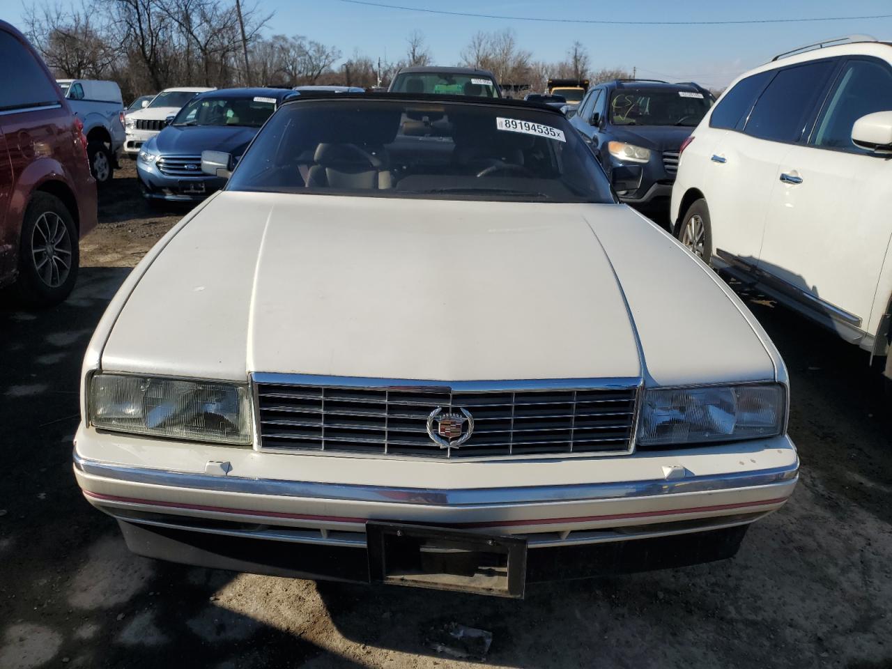 1990 Cadillac Allante - Image 5
