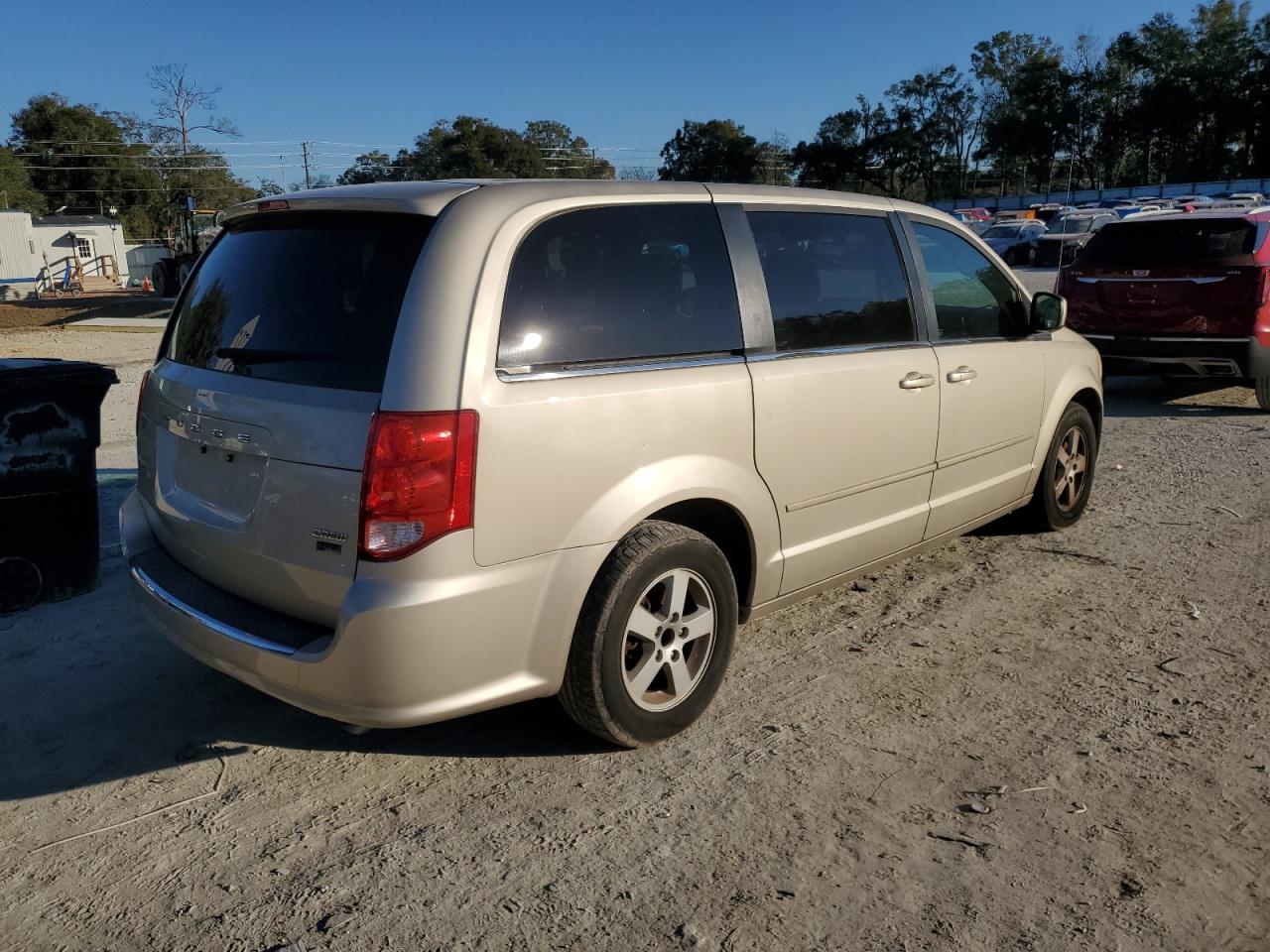 VIN 2C4RDGDG9DR502576 2013 DODGE CARAVAN no.3